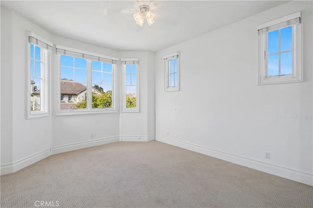 15 Jupiter Hills Drive Newport Beach, CA 92660