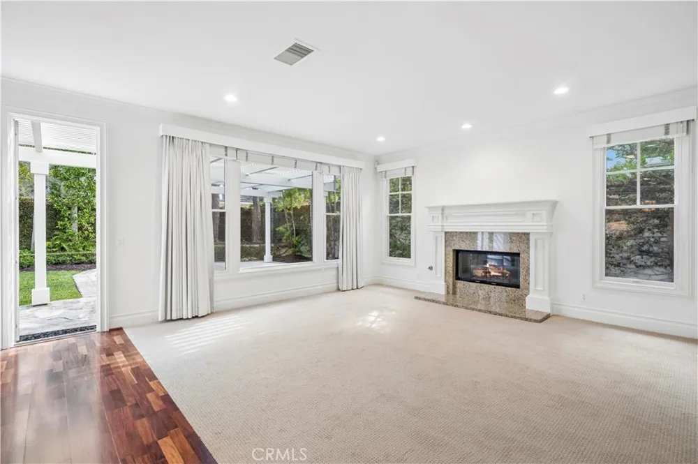 15 Jupiter Hills Drive Newport Beach, CA 92660
