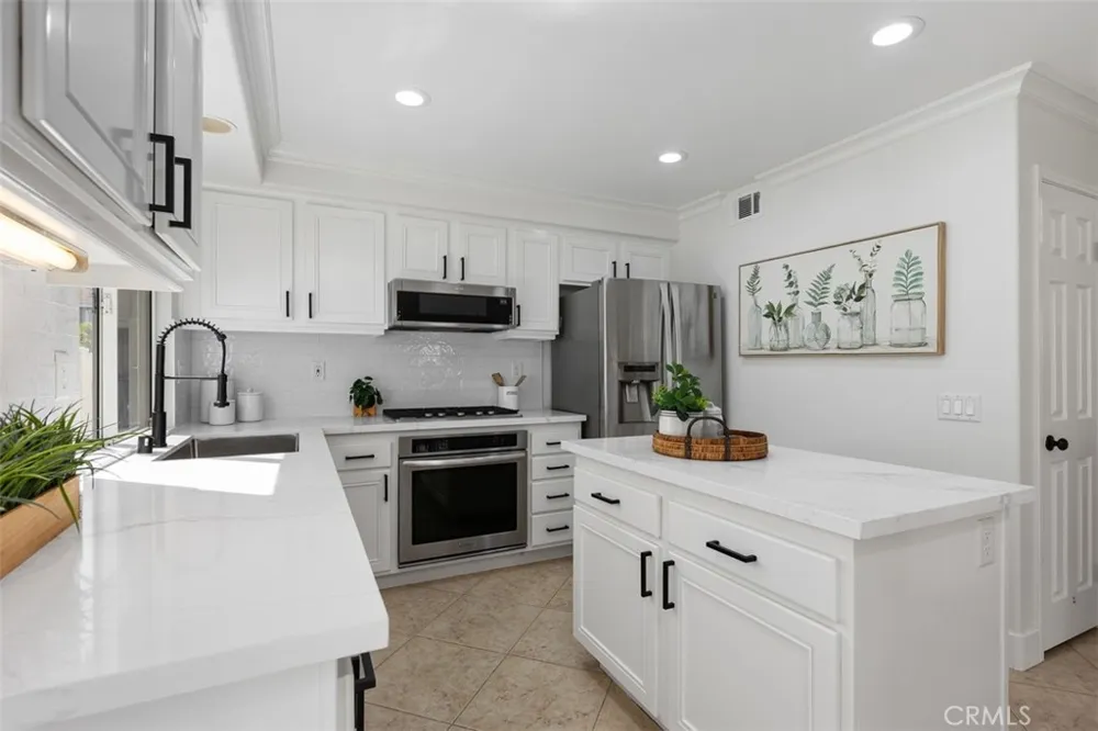 41 Apache Drive Trabuco Canyon, CA 92679
