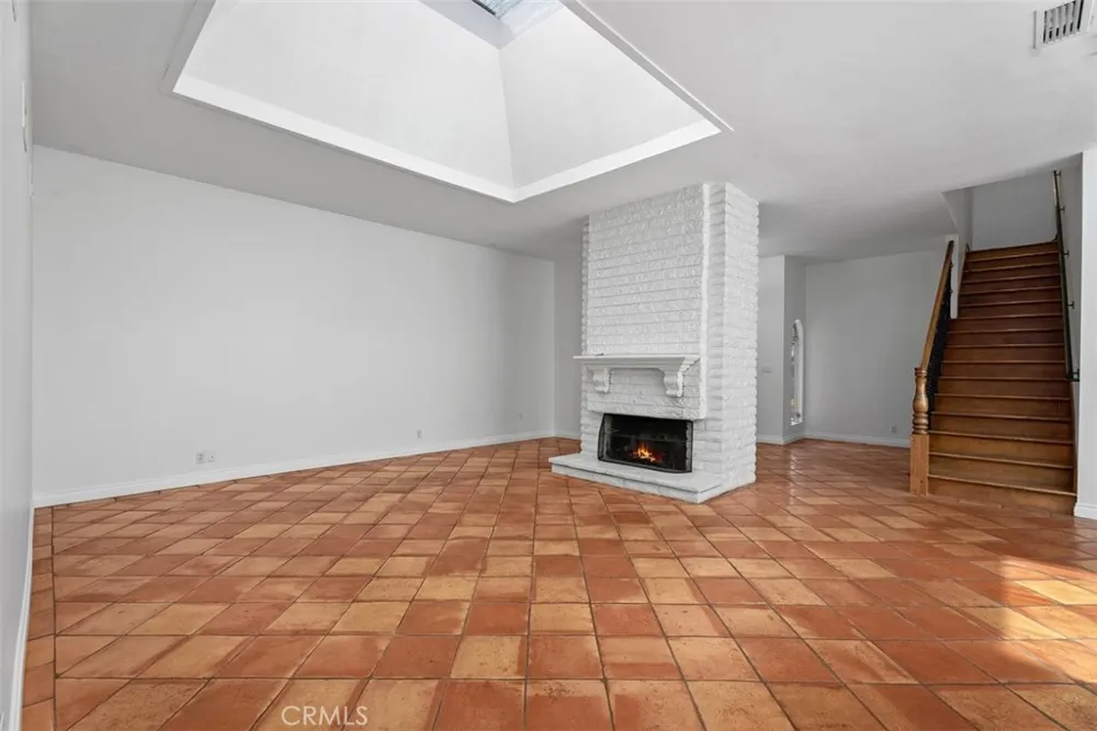 12 Satinwood Irvine, CA 92612