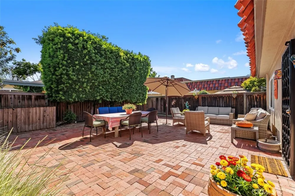 12 Satinwood Irvine, CA 92612
