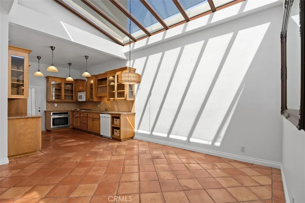12 Satinwood Irvine, CA 92612