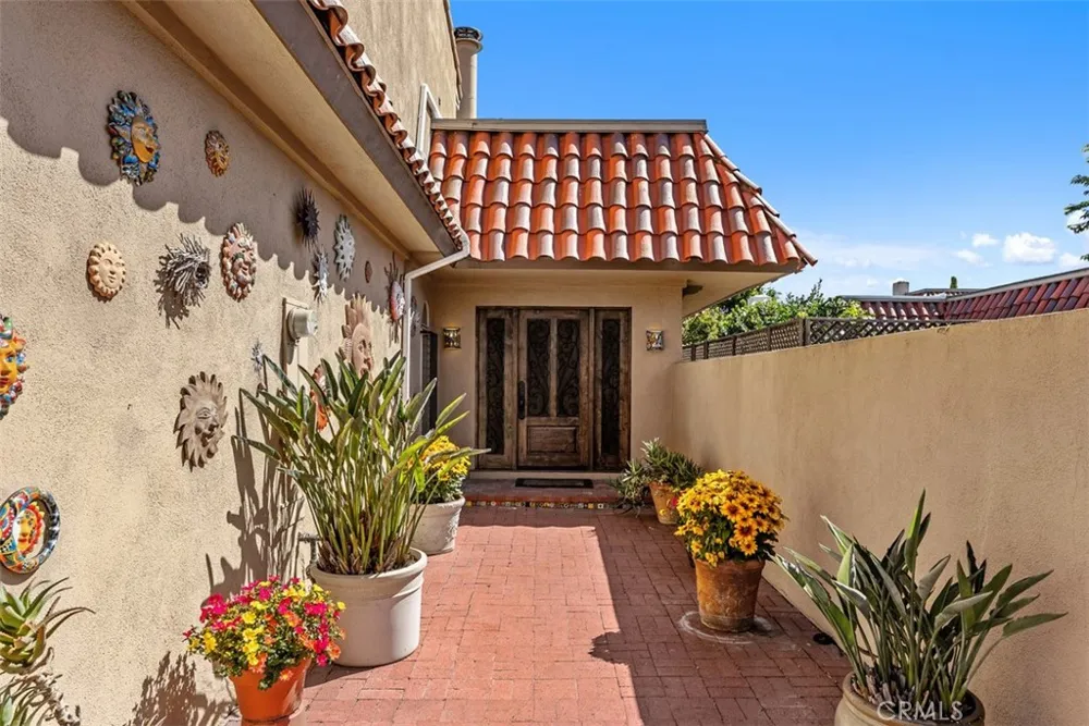 12 Satinwood Irvine, CA 92612