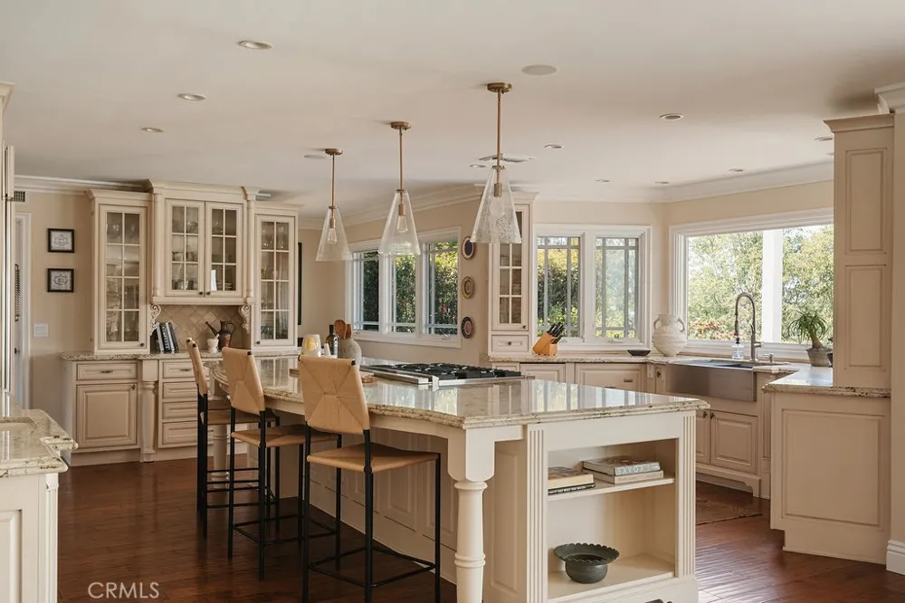 9781 Crestview Circle Villa Park, CA 92861