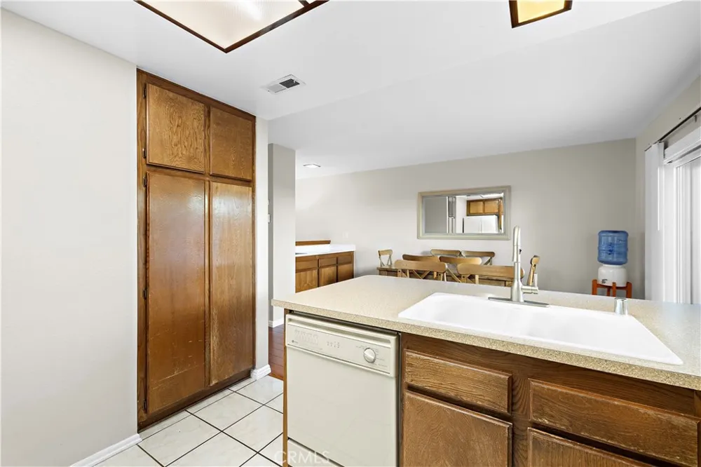 17614 Windward Terrace Bellflower, CA 90706