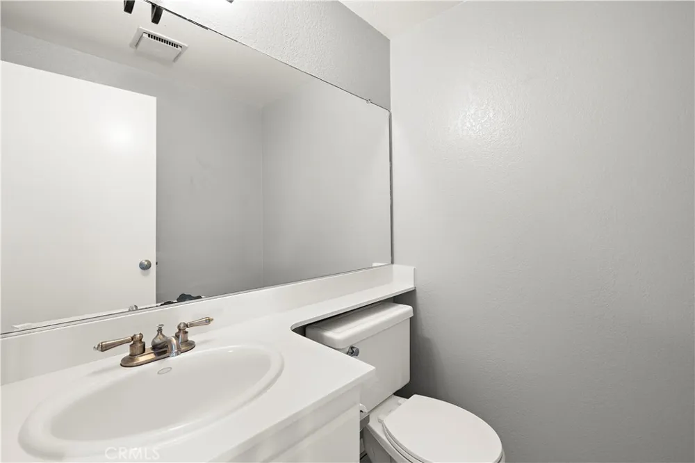 17614 Windward Terrace Bellflower, CA 90706