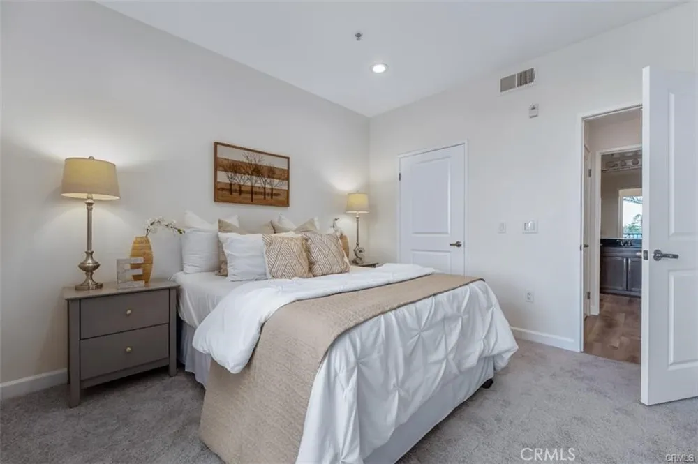 1434 Scholarship Irvine, CA 92612
