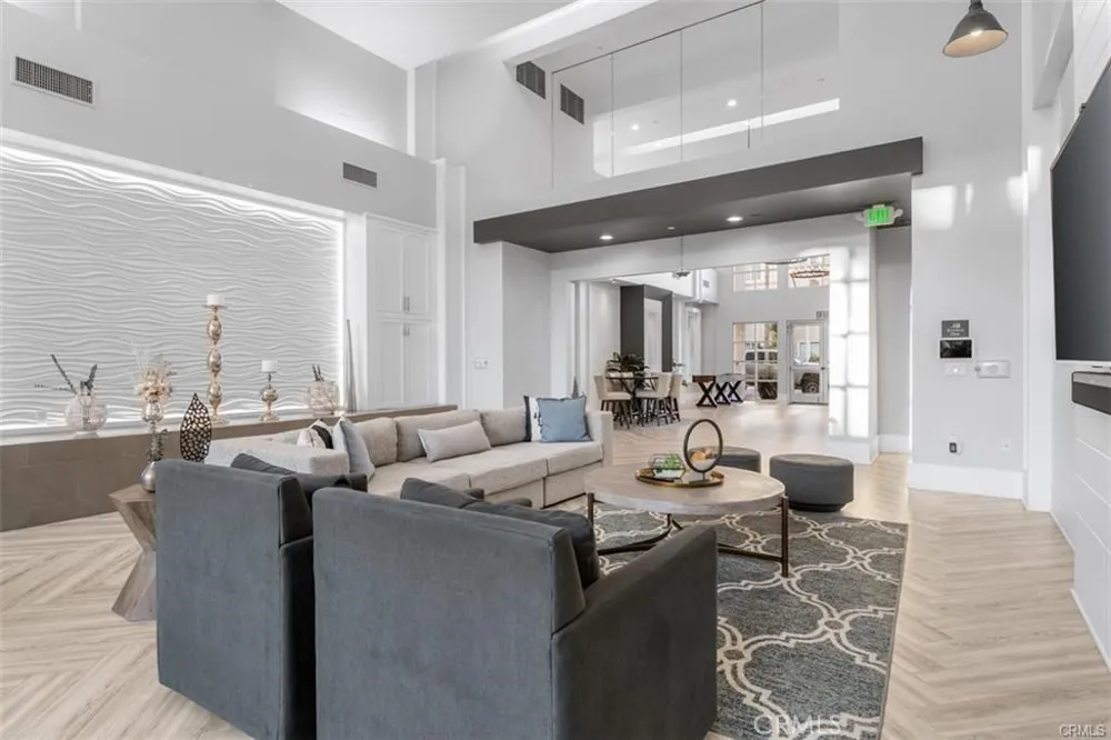 1434 Scholarship Irvine, CA 92612