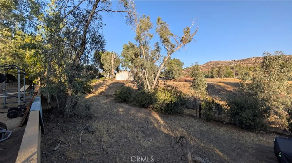 42151 Crest Hemet, CA 92544