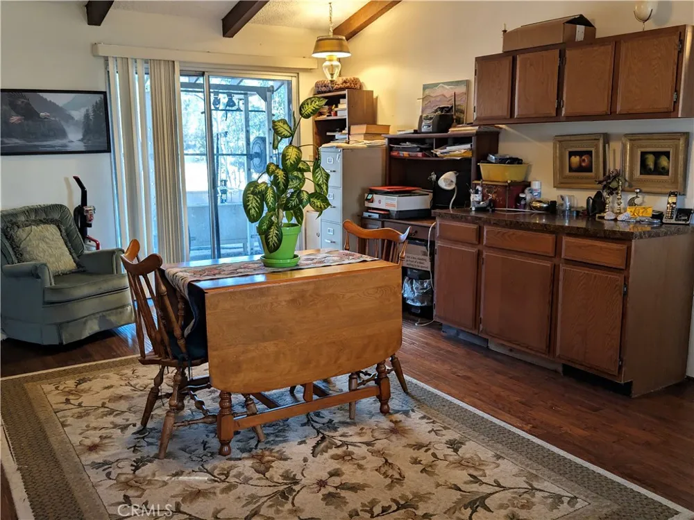 42151 Crest Hemet, CA 92544
