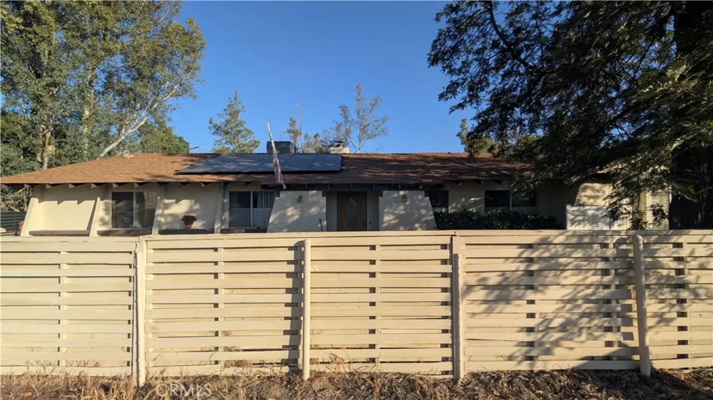 42151 Crest Hemet, CA 92544