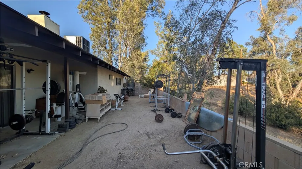 42151 Crest Hemet, CA 92544