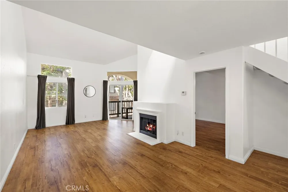 2960 Champion Way #410 Tustin, CA 92782