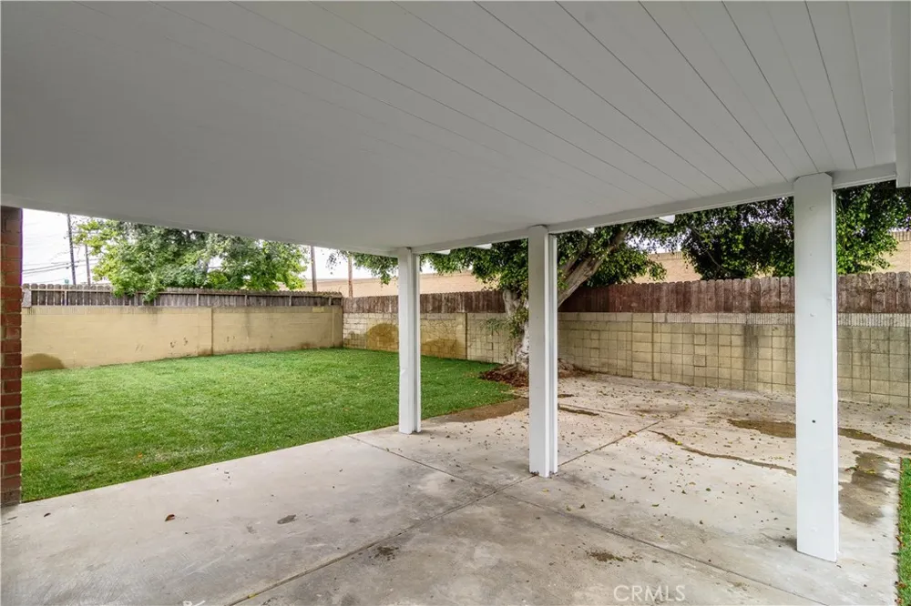 5382 Christal Garden Grove, CA 92845