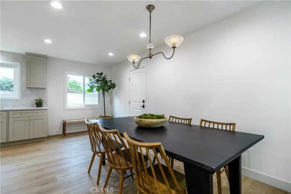 5382 Christal Garden Grove, CA 92845