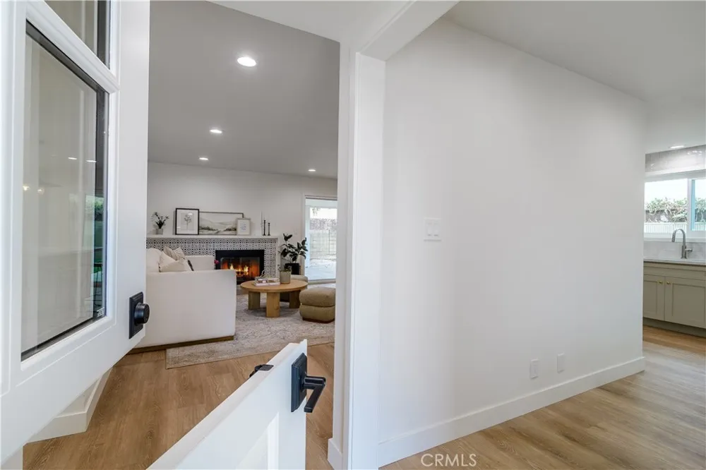 5382 Christal Garden Grove, CA 92845