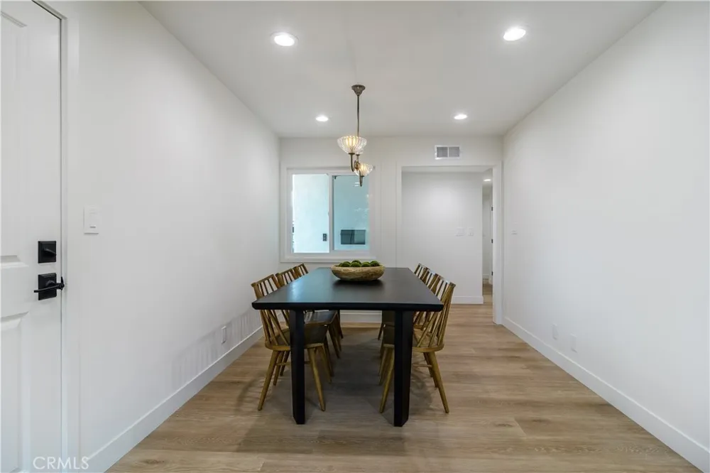 5382 Christal Garden Grove, CA 92845