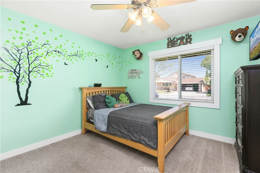 3238 W Ravenswood Anaheim, CA 92804
