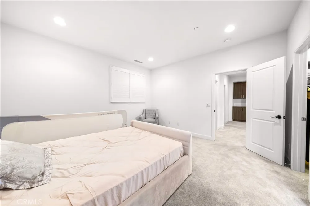 57 Lowland Irvine, CA 92602