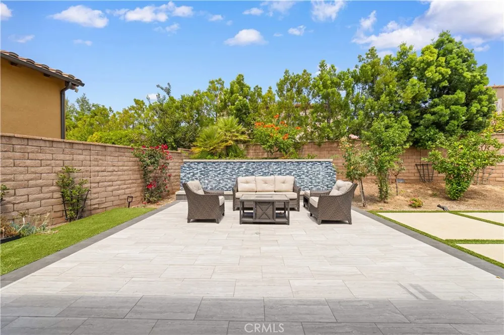 57 Lowland Irvine, CA 92602