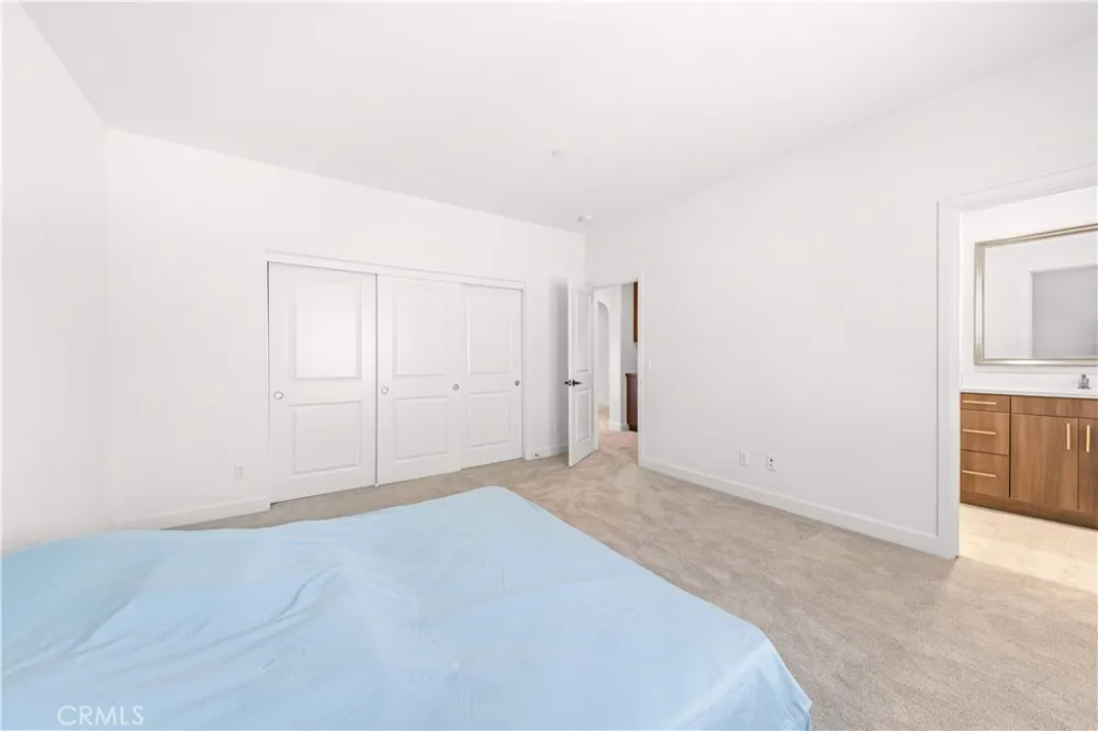 57 Lowland Irvine, CA 92602