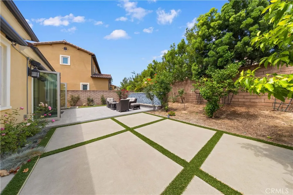 57 Lowland Irvine, CA 92602