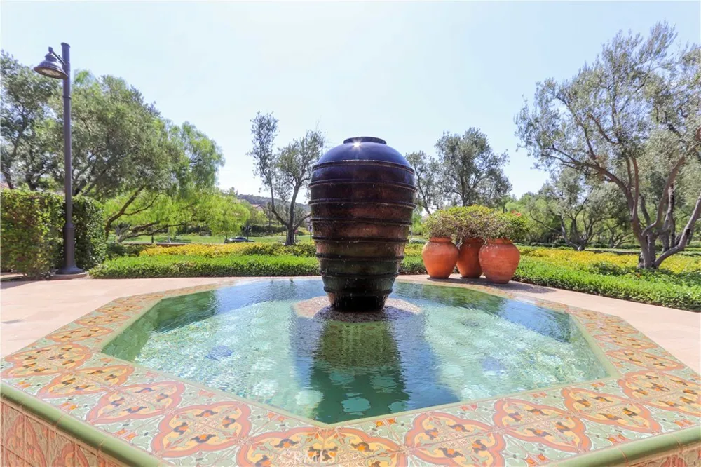 77 Sunset Cove Irvine, CA 92602