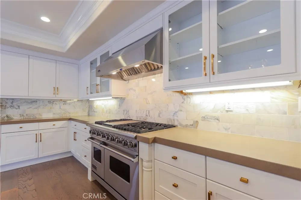 77 Sunset Cove Irvine, CA 92602