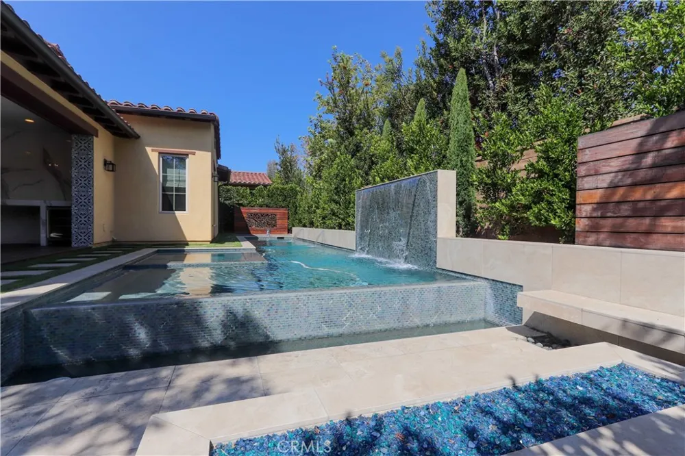 77 Sunset Cove Irvine, CA 92602