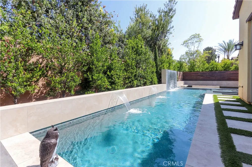 77 Sunset Cove Irvine, CA 92602