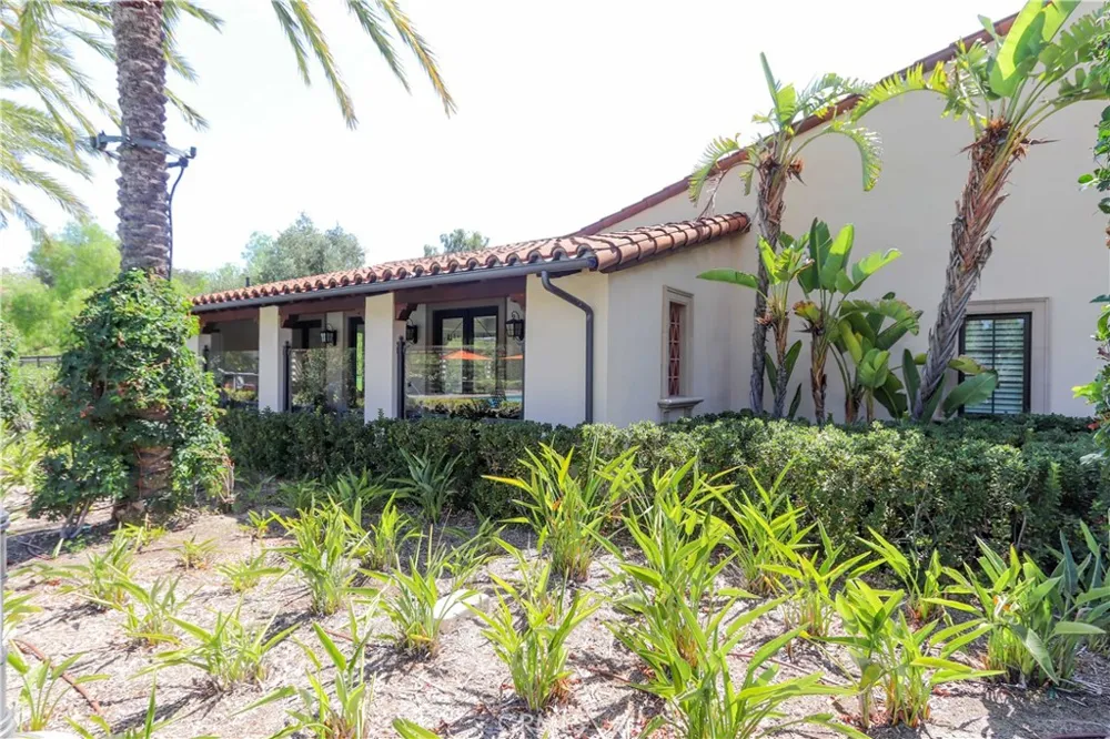 77 Sunset Cove Irvine, CA 92602