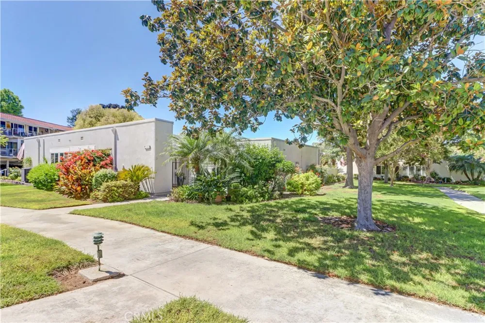 2159 Via Mariposa E #C Laguna Woods, CA 92637