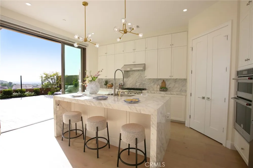 100 Avento Irvine, CA 92602