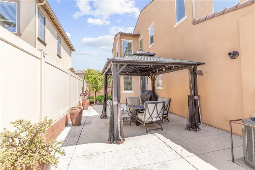 8653 Bay Laurel Street Chino, CA 91708
