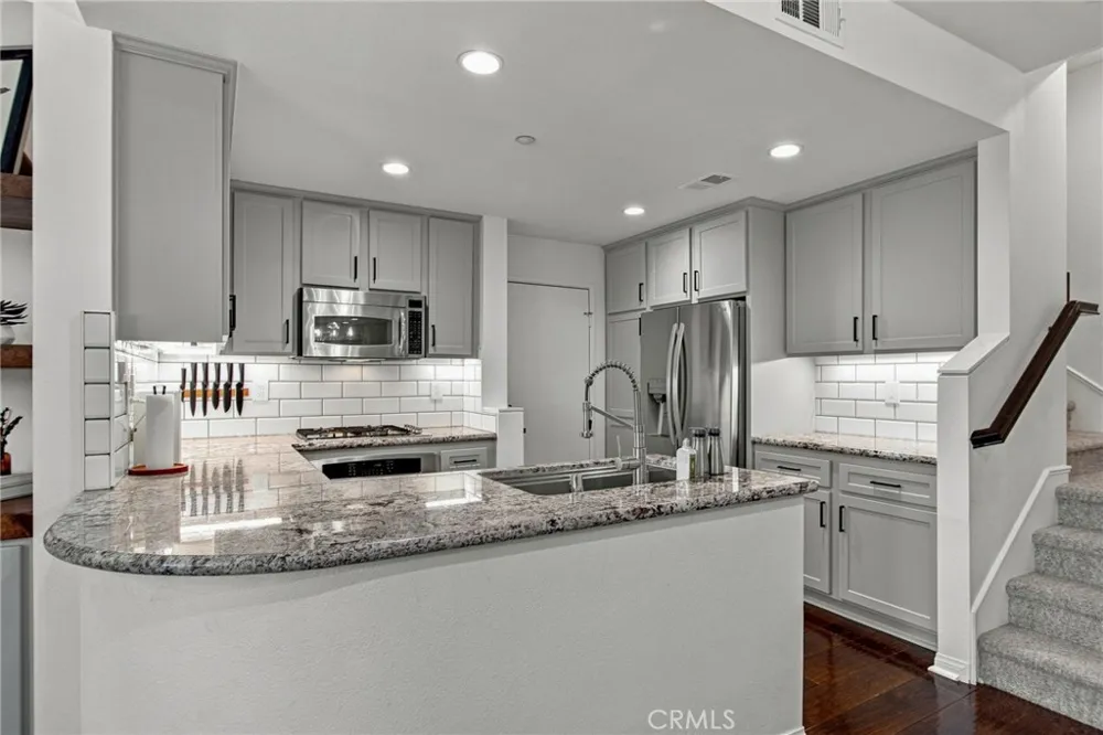 12 Midtown Aliso Viejo, CA 92656