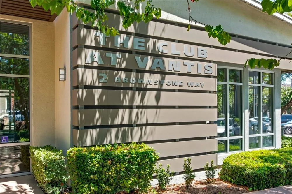 12 Midtown Aliso Viejo, CA 92656