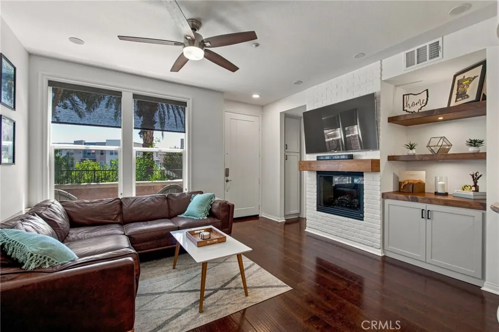 12 Midtown Aliso Viejo, CA 92656