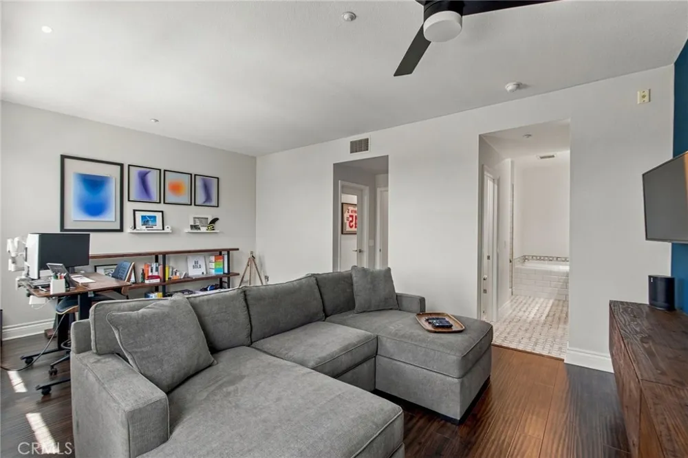 12 Midtown Aliso Viejo, CA 92656