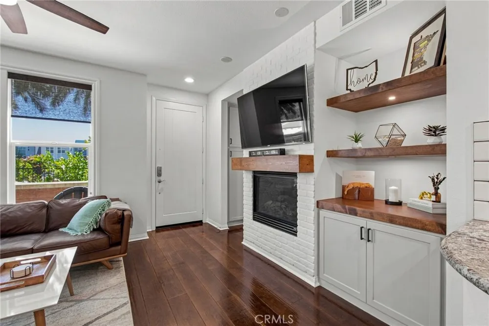 12 Midtown Aliso Viejo, CA 92656