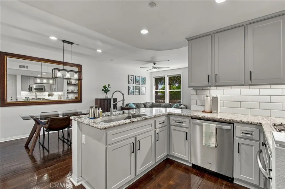 12 Midtown Aliso Viejo, CA 92656