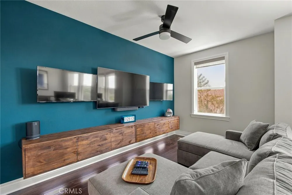 12 Midtown Aliso Viejo, CA 92656