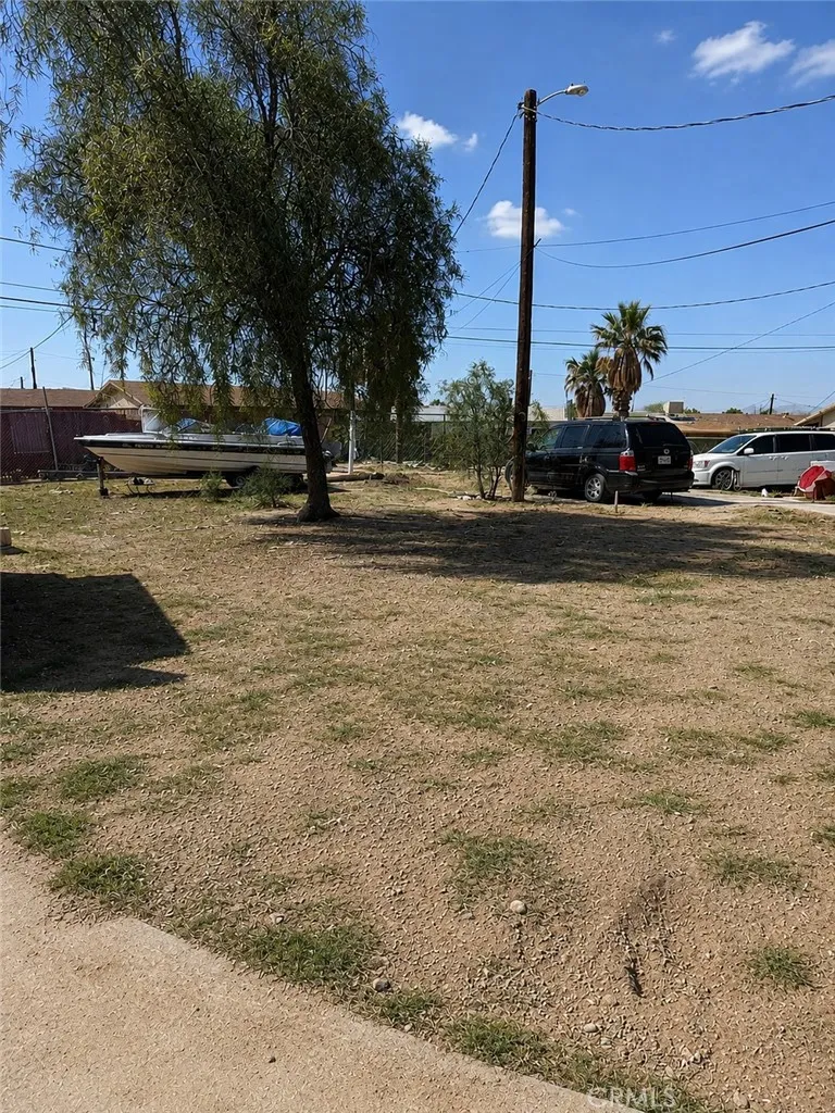 2016 Peru Needles, CA 92363