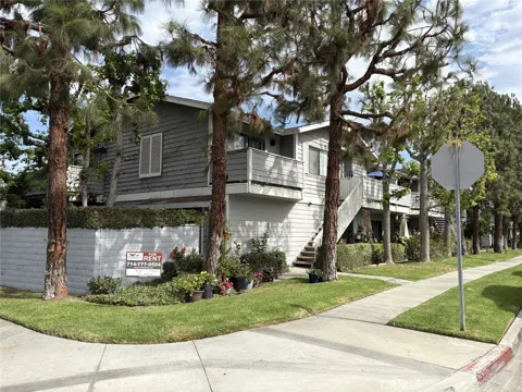 1210 S S. Sharon Circle #17