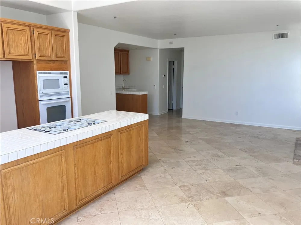 6609 E Pinnacle Pointe Orange, CA 92869