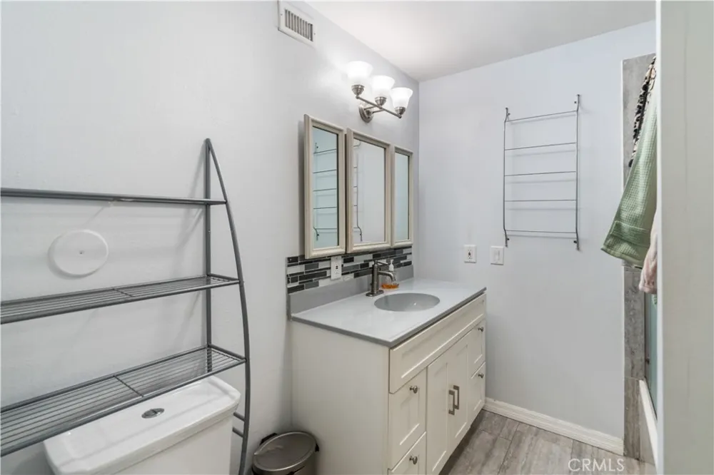 14765 Dunton Whittier, CA 90604
