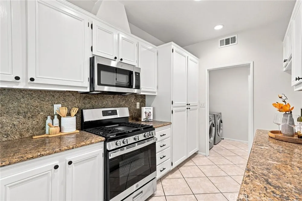 15 Calle Calurosa San Clemente, CA 92673
