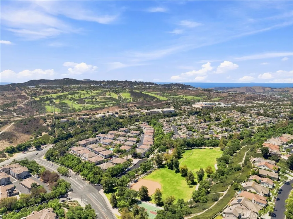 15 Calle Calurosa San Clemente, CA 92673