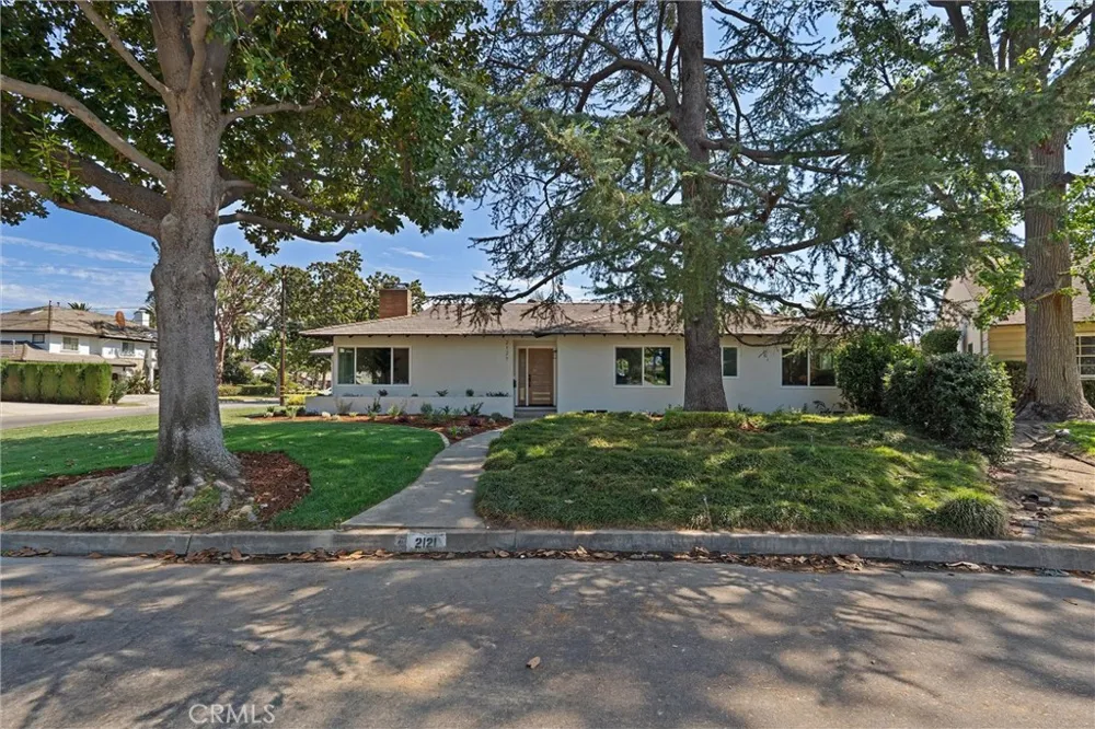 2121 S 3rd Arcadia, CA 91006