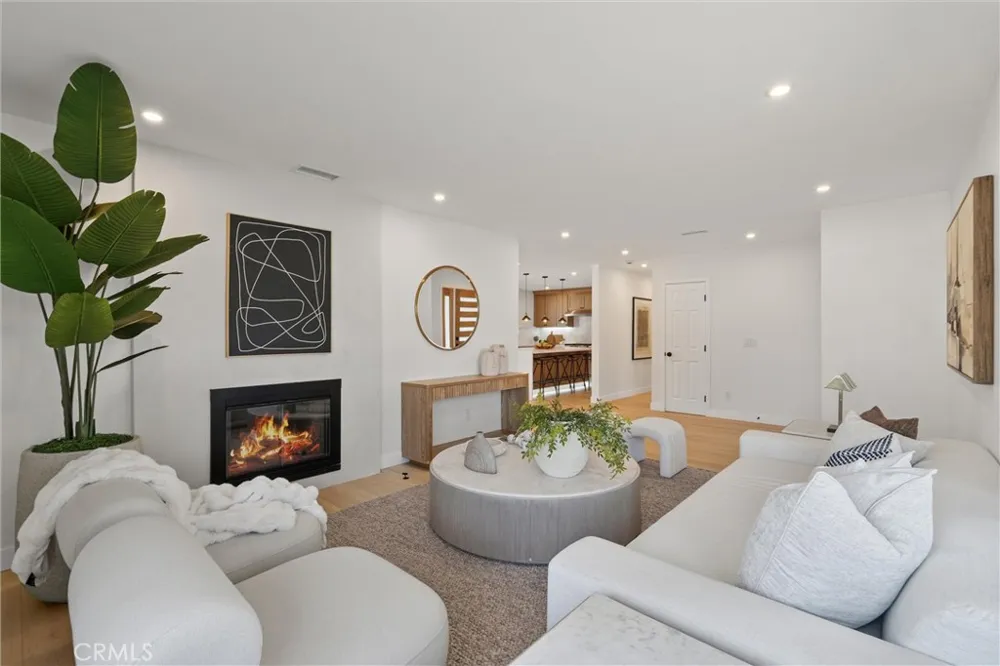 2121 S 3rd Arcadia, CA 91006