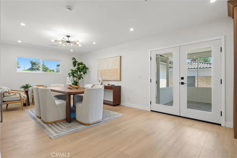 2121 S 3rd Arcadia, CA 91006